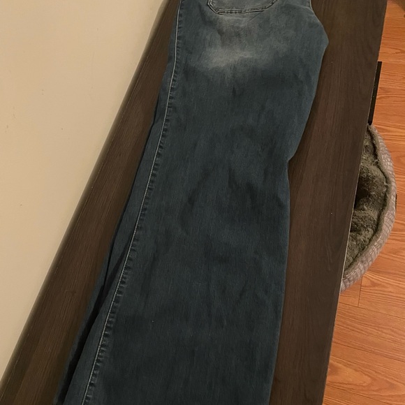 Democracy Relaxed Fit Light Blue Jeans - Picture 7 of 9